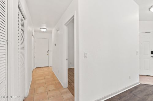 9062 Ironbark St, Tucson AZ  85747-5318 exterior