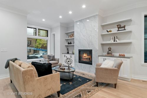 640 Belden Ave, Chicago IL  60614-3306 exterior