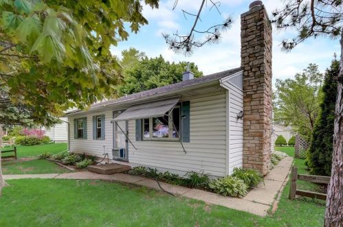 3310 82nd St, Milwaukee, WI 53222-3841