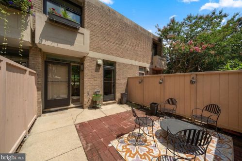 317 N St, Washington DC  20002-3429 exterior