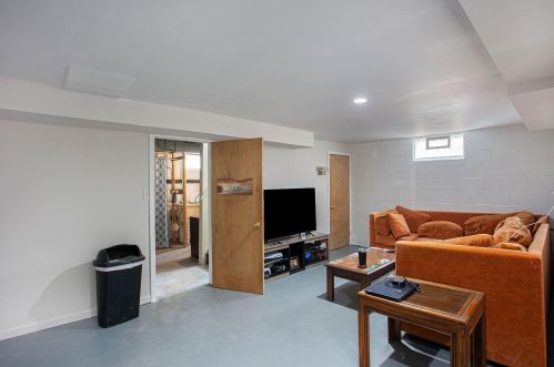 929 Beech St, Wyoming MI exterior