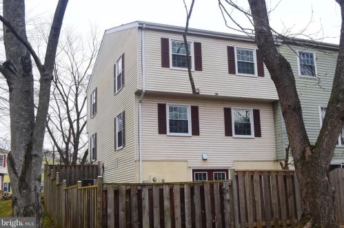 6439 Patience Ct, Alexandria VA 22315-3443 exterior