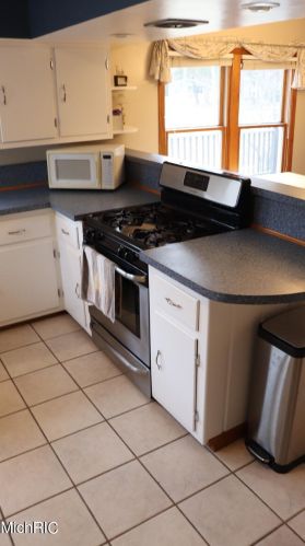 3821 Ellen St, Meskegon MI 49444-4067 exterior