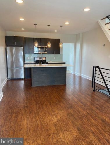 2639 Aramingo Ave, Philadelphia PA  19125-2331 exterior