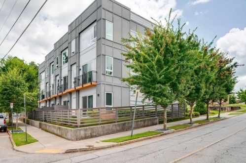 71 Lucy St, Atlanta GA 30312-1814 exterior