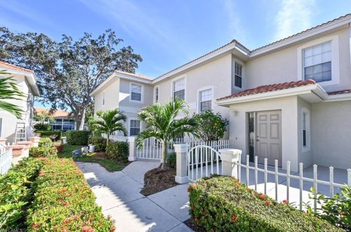 7552 Oleander Gate Dr, Naples, FL 34109-0634