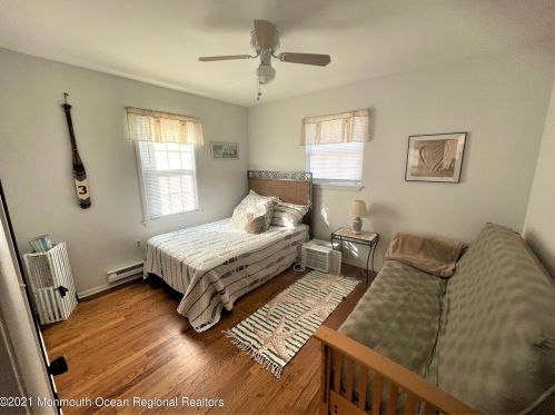 1029 Sarasota Dr, Lacey NJ 08731-5327 exterior