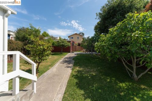 1384 Ada St, Berkeley CA 94703-1059 exterior