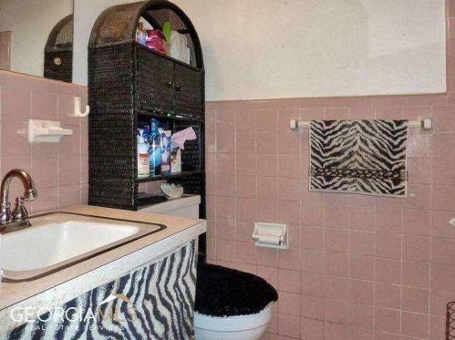 4372 Crk Vly Ct, Atlanta GA 30331-6551 exterior