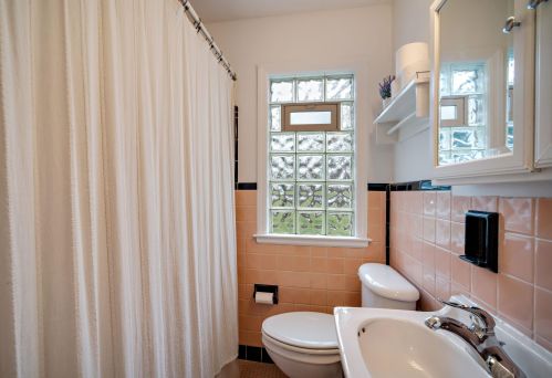 3259 Knl Blvd, Milwaukee WI 53222-3362 exterior