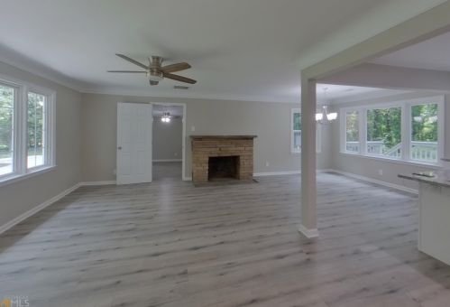 2480 County Line Rd, Atlanta GA  30331-6545 exterior