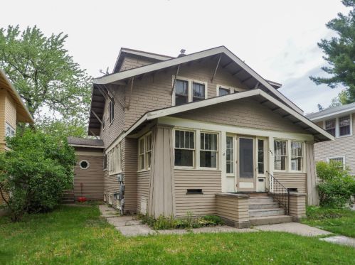 2324 Oakland Dr, Kalamazoo MI  49008-2254 exterior