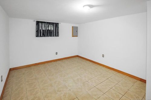 315 Bingham St, New Britain CT 06051-3824 exterior