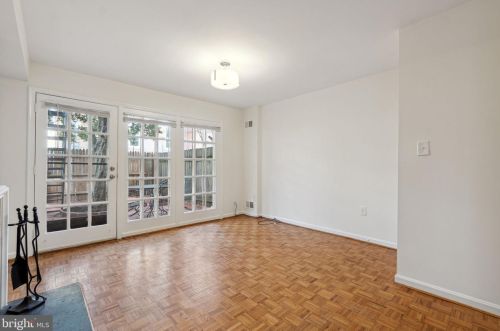 1737 Corcoran St, Washington DC 20009-2471 exterior