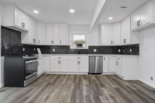 2521 Amelia St, Dallas TX  75235-8222 exterior