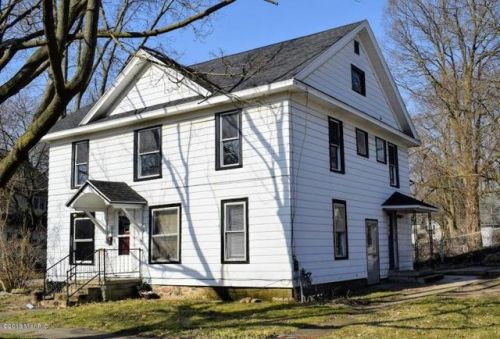 311 Orchard St, Dowagiac, MI 49047-1253