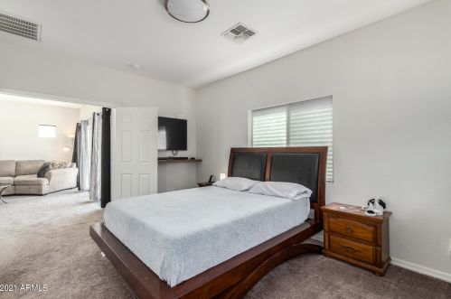 8216 4 Ave, Phoenix AZ 85041-5743 exterior