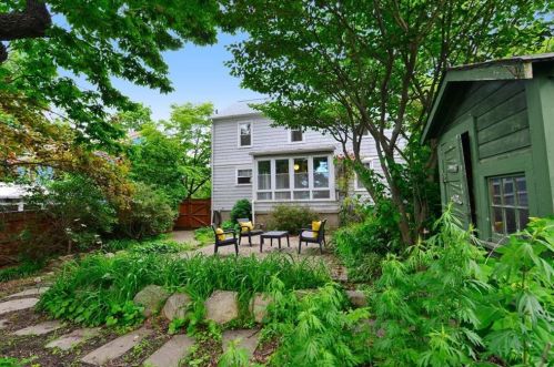 41 4th St, Providence RI 02906-3756 exterior