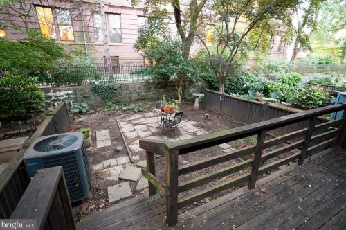 212 Concord St, Lancaster PA 17603-3521 exterior