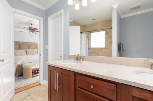 2519 Clairmont Rd, Atlanta GA 30329-2713 exterior