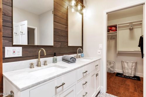 421 Mcnair St, Chandler AZ  85225-7134 exterior