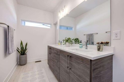 1277 Chelsea Cir, Atlanta GA 30318-1268 exterior