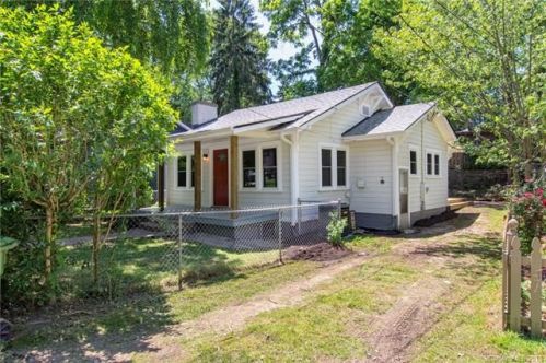 74 Dunwell Ave, Asheville, NC 28806-3456