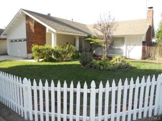 14741 Devonshire Ave, Tustin CA  92780-6678 exterior