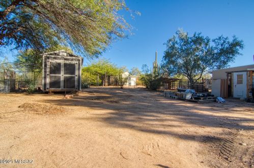 11251 Picture Rocks Rd, Tucson AZ 85743-9615 exterior