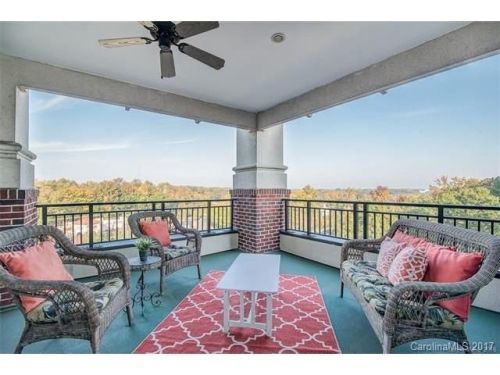 5425 Closeburn Rd, Charlotte NC  28210-3014 exterior