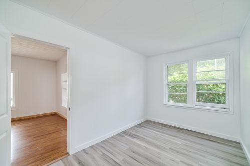 376 Maple St, Shelby MI 49455-1129 exterior