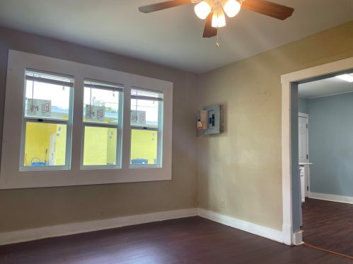 1109 Colonial Rd, Fort Pierce FL 34950-5068 exterior