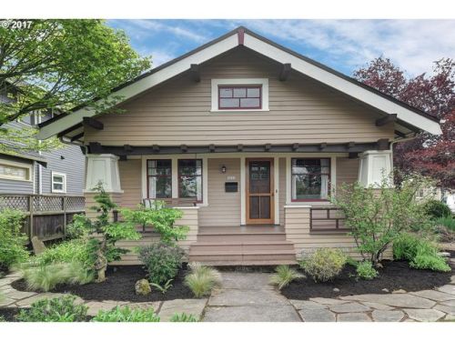 3231 71 Ave, Portland OR  97206-2502 exterior