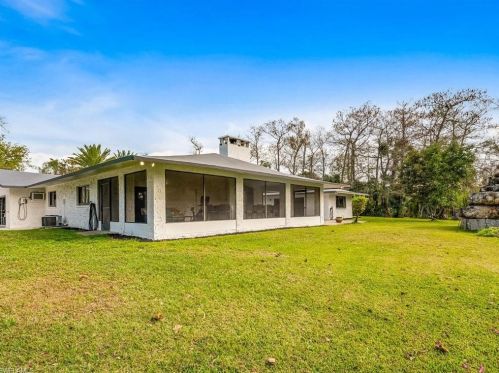 2550 16 Ave, Naples FL 34120-5492 exterior