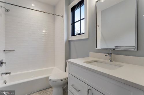 4700 25th St, Arlington VA  22207-3519 exterior