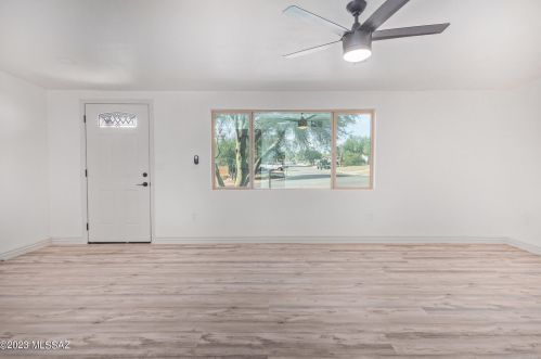 4121 Mars St, Tucson AZ 85741-1872 exterior