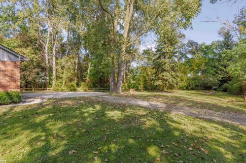 25353 Dunn Ct, New Baltimore MI 48051-1993 exterior