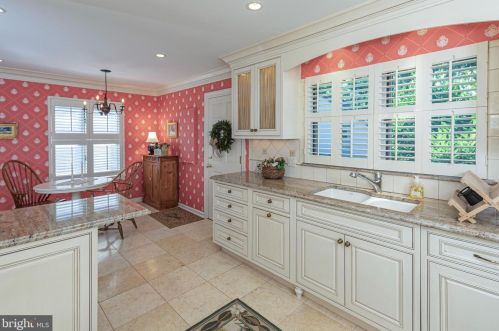 34 Constitution Hl, Princeton NJ 08540-6754 exterior