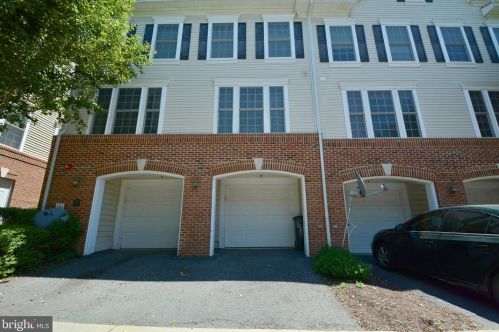 7121 Huntley Creek Pl, Alexandria, VA 22306-5108