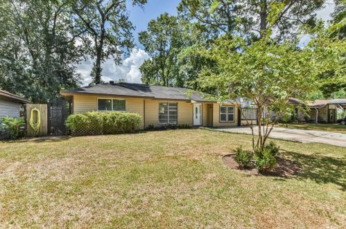 7106 Pinetex Dr, Humble, TX 77396-2658