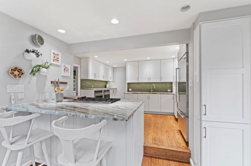 200 Guyasuta Rd, Pittsburgh PA  15215-1519 exterior