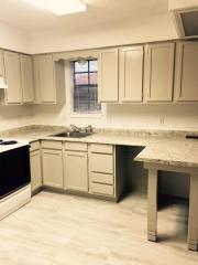 1613 Elm St, Denison TX  75020-1728 exterior