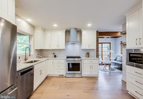 403 Dale Dr, Silver Spring MD  20910-5528 exterior