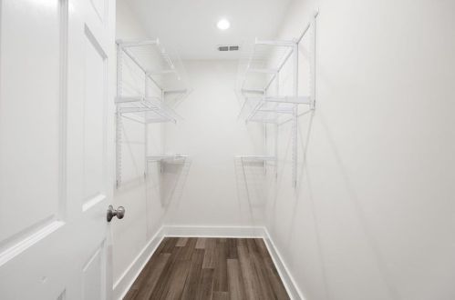 680 Holmes St, Atlanta GA  30318-7626 exterior