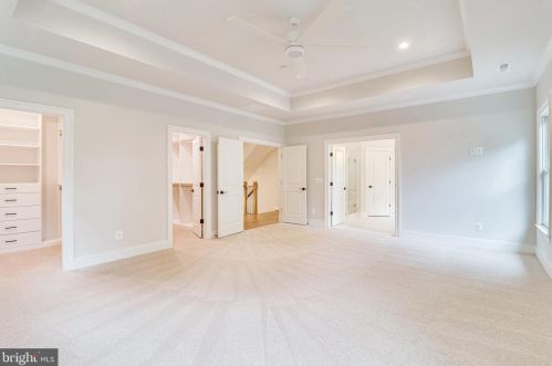 6208 Kellogg Dr, Mc Lean VA  22101-3121 exterior