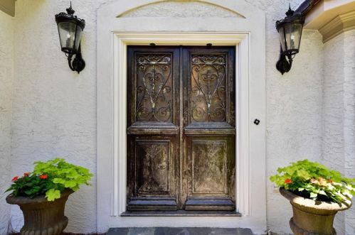 931 Club Station Dr, Atlanta, GA 30319-1155