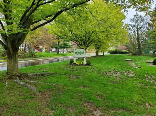 33 Foran Rd, Milford CT 06460-7772 exterior