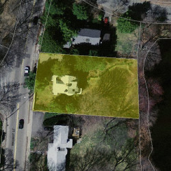 580 Walnut St, Newton MA 02460-2462 aerial view