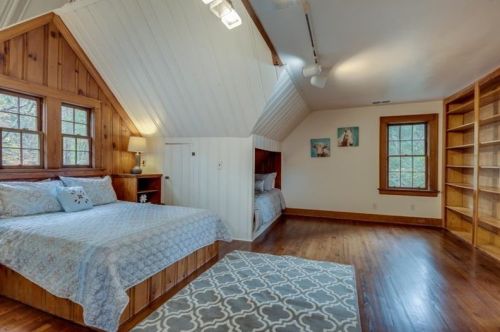 1289 Beech Vly Rd, Atlanta GA 30306-3123 exterior