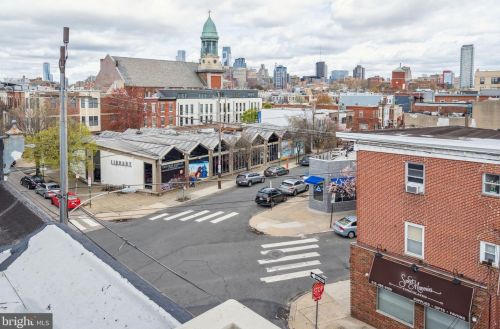 642 Carpenter St, Philadelphia PA  19147-2908 exterior